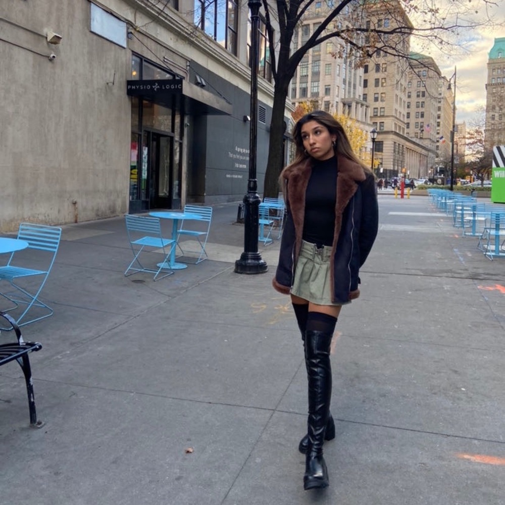 Meet your Posher, Nora